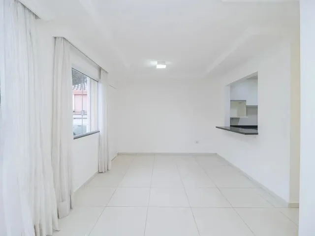 Casa 3 quartos e 1 banheiro, para alugar, no bairro São Marcos em Campo Largo
