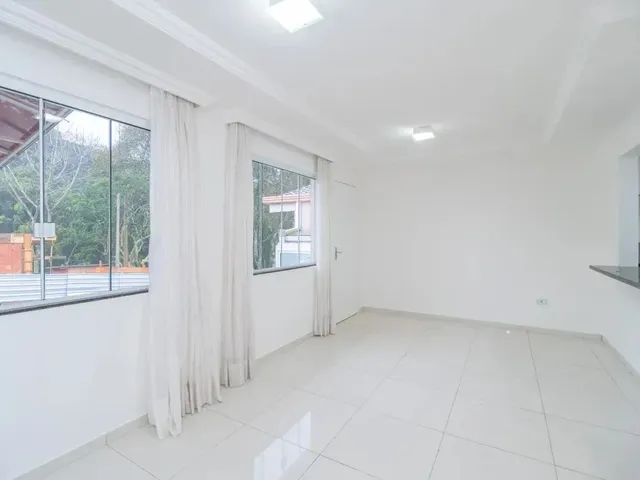 Casa 3 quartos e 1 banheiro, para alugar, no bairro São Marcos em Campo Largo