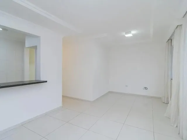 Casa 3 quartos e 1 banheiro, para alugar, no bairro São Marcos em Campo Largo