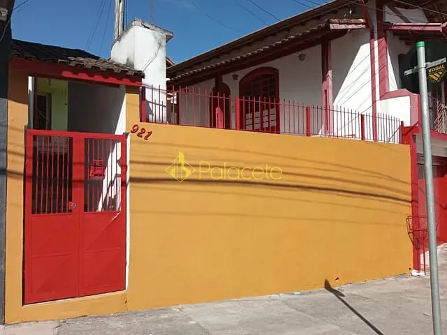 Casa com 328m² 3 quartos e 2 banheiros, à venda, no bairro Maria Áurea em Pindamonhangaba