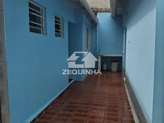 Casa com 250m² 3 quartos e 3 banheiros, para alugar, no bairro Adalgisa em Osasco