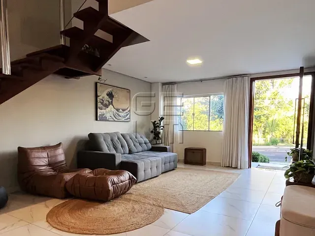 Casa com 268m² 3 quartos e 4 banheiros, à venda, no bairro Jardim Montecatini em Londrina