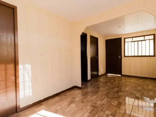 Casa 3 quartos e 1 banheiro, para alugar, no bairro Butiatuvinha em Curitiba