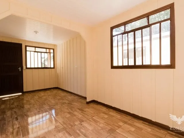 Casa 3 quartos e 1 banheiro, para alugar, no bairro Butiatuvinha em Curitiba