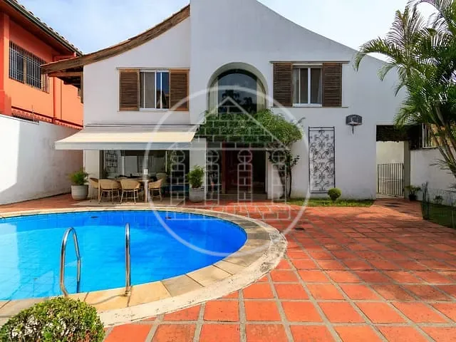 Casa com 420m² 4 quartos e 4 banheiros, à venda, no bairro Jardim Panorama em São Paulo