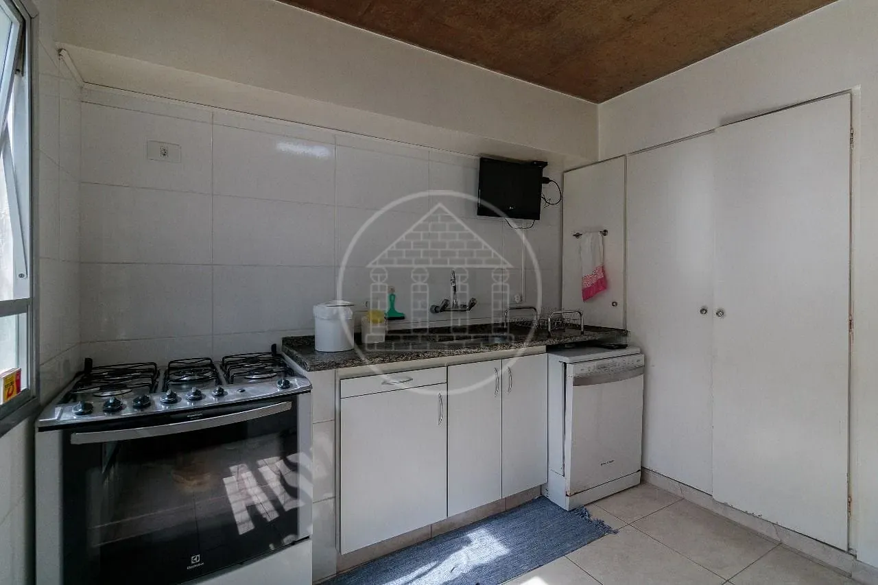 Casa, 4 quartos, 240 m² - Foto 4