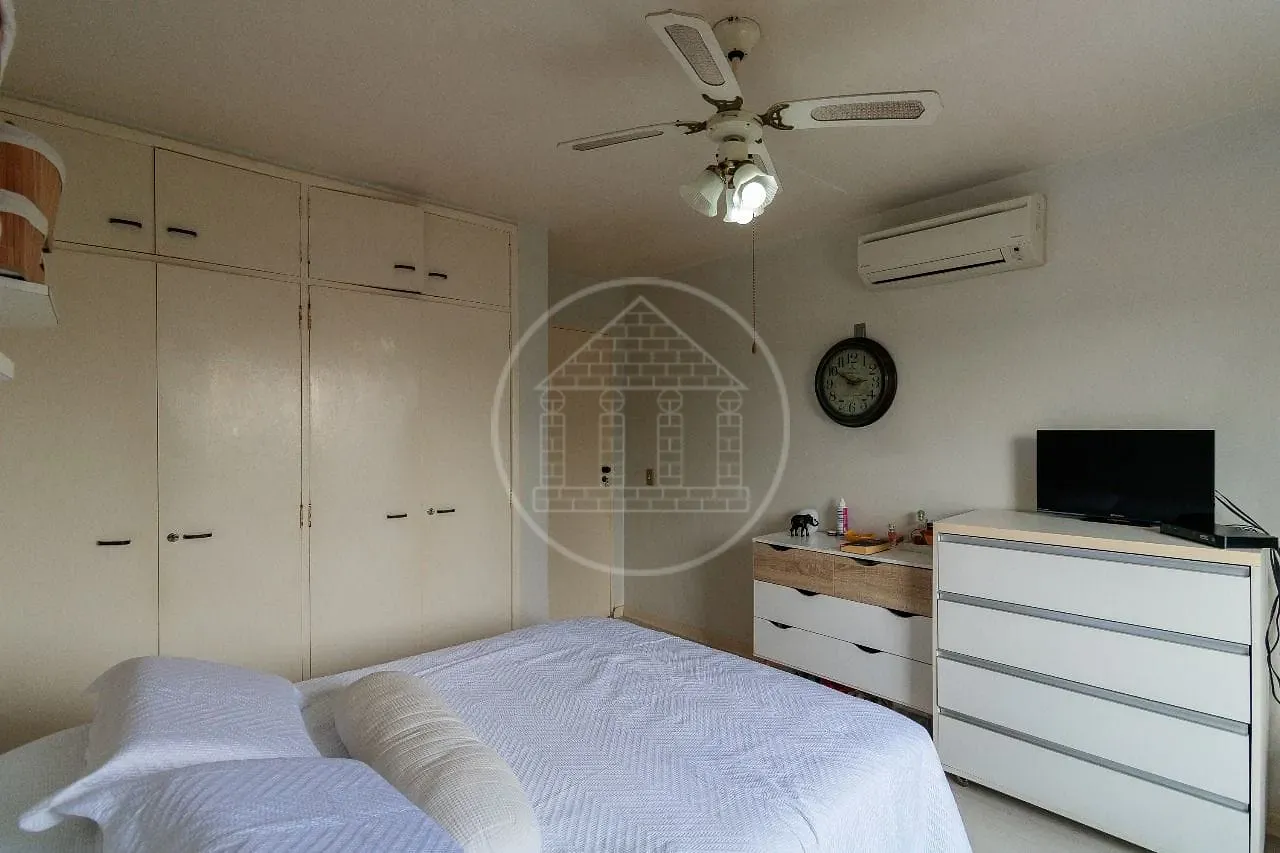 Casa, 4 quartos, 240 m² - Foto 7