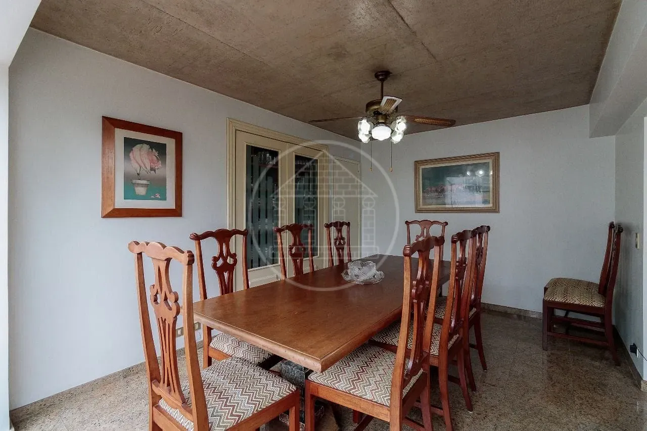 Casa, 4 quartos, 240 m² - Foto 14