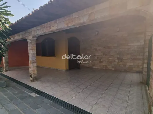 Casa com 360m² 3 quartos e 3 banheiros, à venda, no bairro Floramar em Belo Horizonte