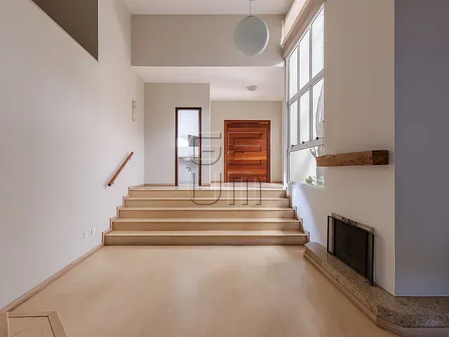 Casa com 590m² 3 quartos e 4 banheiros, para alugar, no bairro Gleba Fazenda Palhano em Londrina