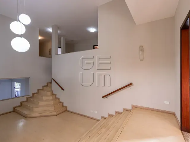 Casa com 590m² 3 quartos e 4 banheiros, para alugar, no bairro Gleba Fazenda Palhano em Londrina