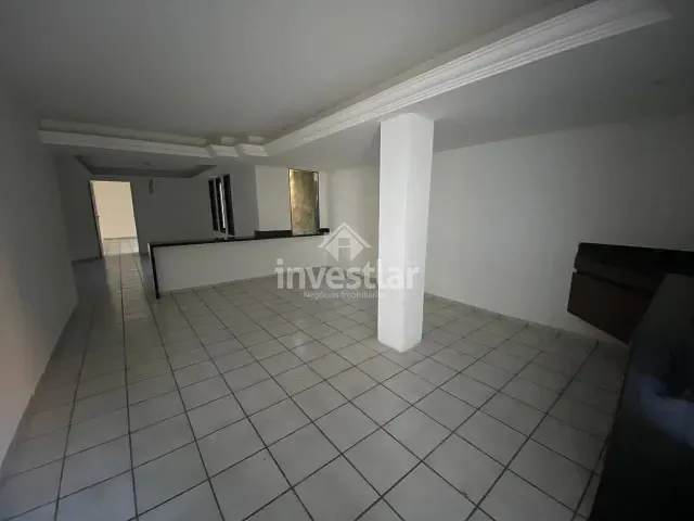 Casa para alugar, no bairro Centro em Campina Grande