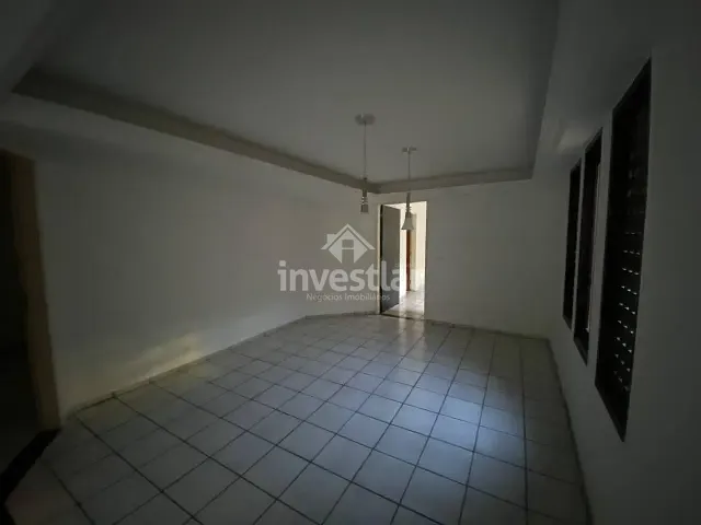 Casa para alugar, no bairro Centro em Campina Grande