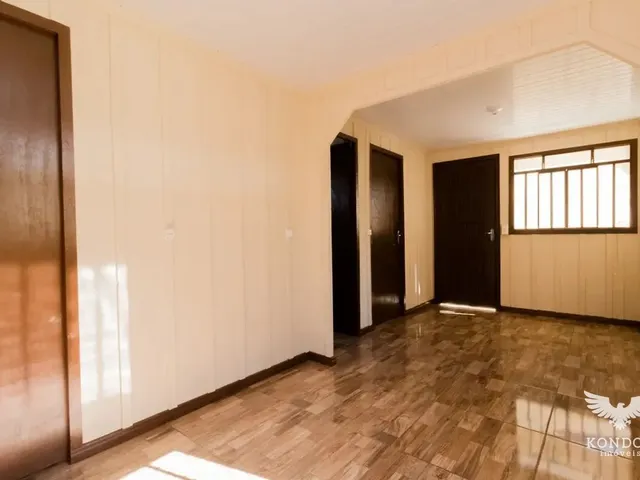 Casa 3 quartos e 1 banheiro, para alugar, no bairro Butiatuvinha em Curitiba