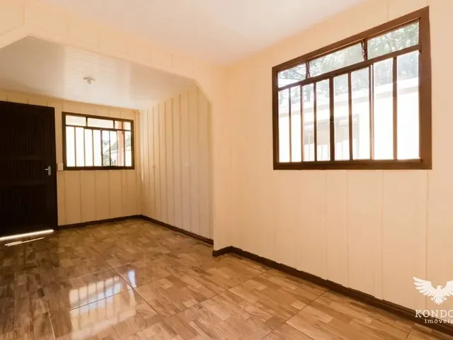Casa 3 quartos e 1 banheiro, para alugar, no bairro Butiatuvinha em Curitiba
