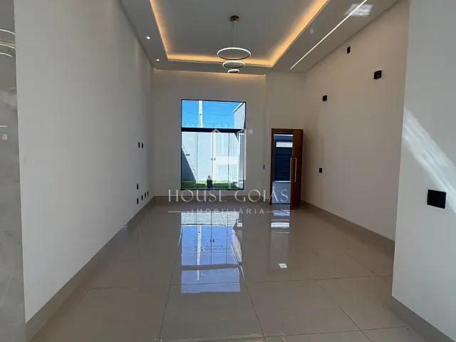 Casa com 188m² 3 quartos e 2 banheiros, à venda, no bairro Vila Brasília em Aparecida de Goiânia