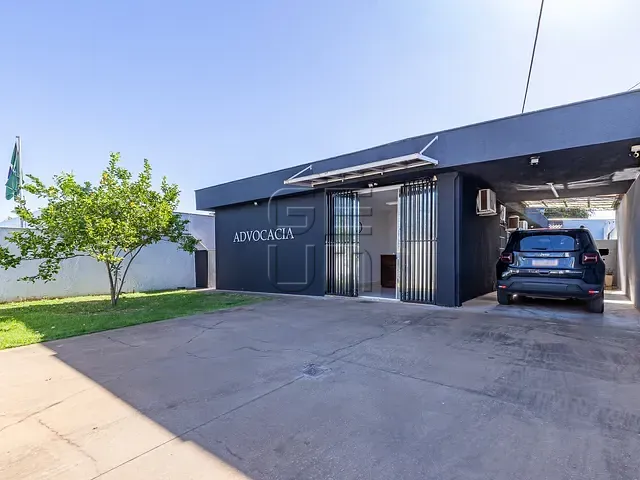 Casa com 497m², para alugar, no bairro Caravelle em Londrina