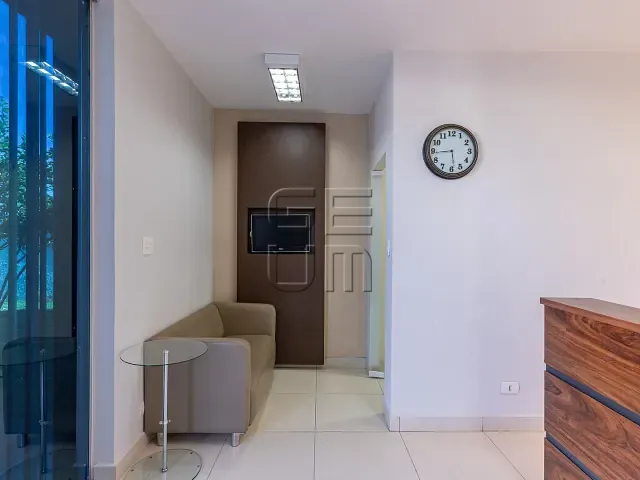 Casa com 497m², para alugar, no bairro Caravelle em Londrina
