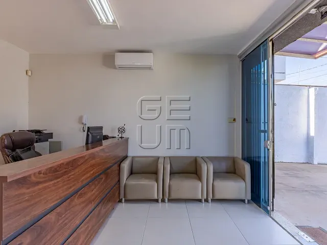 Casa com 497m², para alugar, no bairro Caravelle em Londrina