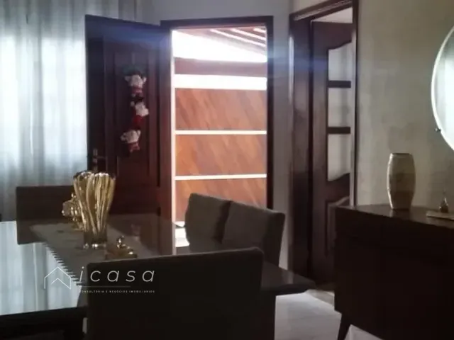 Casa com 150m² 3 quartos e 2 banheiros, à venda, no bairro Vila Santos em Caçapava