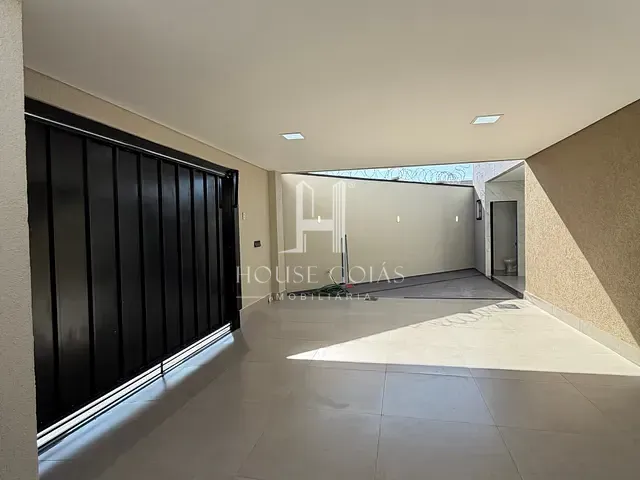 Casa com 213m² 3 quartos e 2 banheiros, à venda, no bairro Vila Brasília em Aparecida de Goiânia