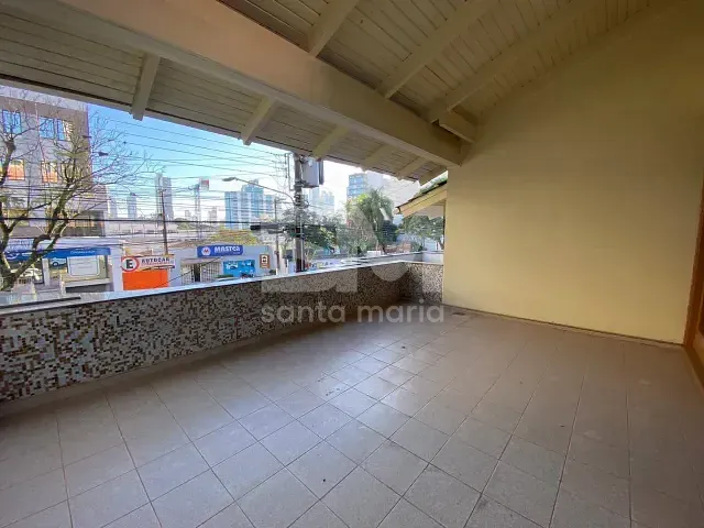 Casa 4 quartos e 2 banheiros, à venda, no bairro Centro em Chapecó