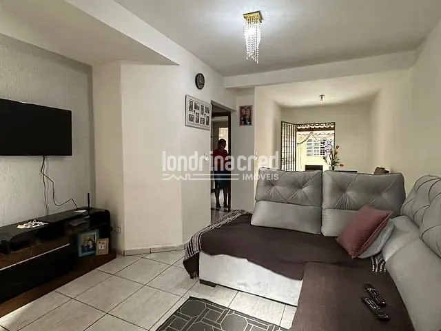 Casa à venda, no bairro Vila Siam em Londrina