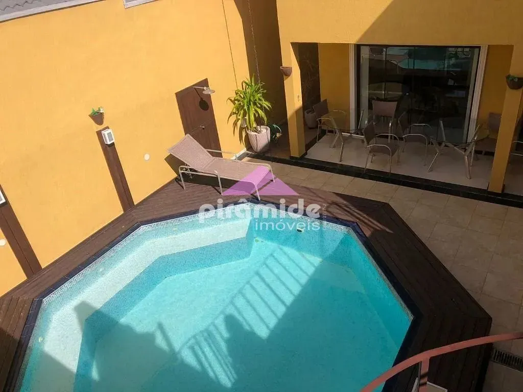 Casa, 3 quartos, 300 m² - Foto 27