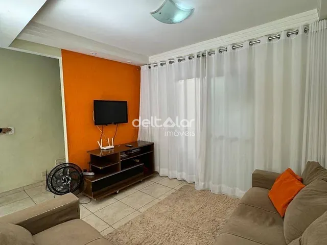 Casa 3 quartos e 2 banheiros, à venda, no bairro Castelo em Belo Horizonte