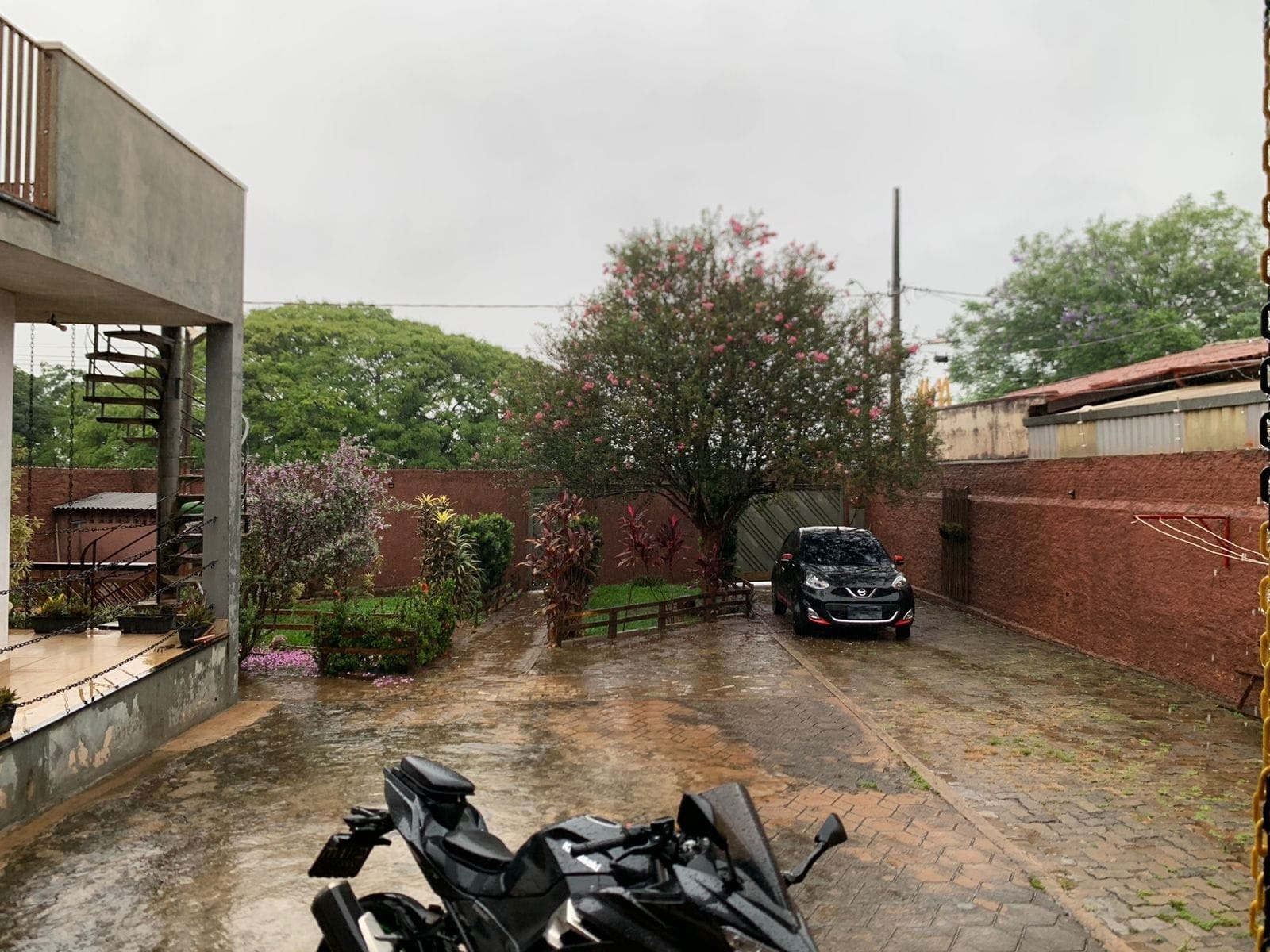 Casa, 2 quartos, 200 m² - Foto 1