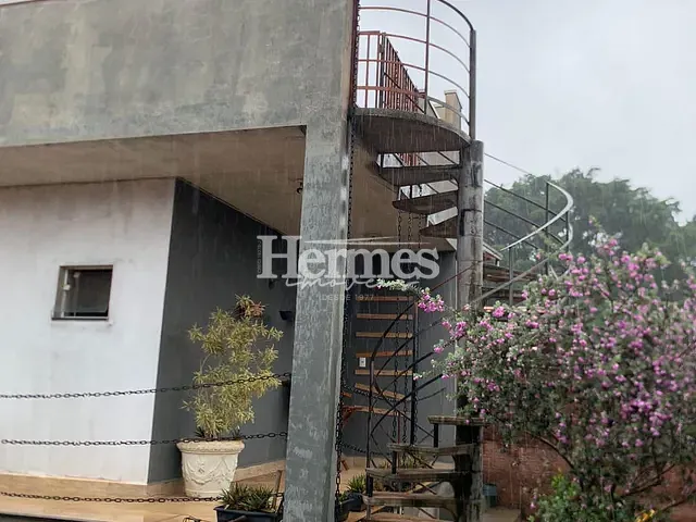 Casa com 370m² 2 quartos e 2 banheiros, à venda, no bairro Jardim Bela Vista III em Cosmópolis