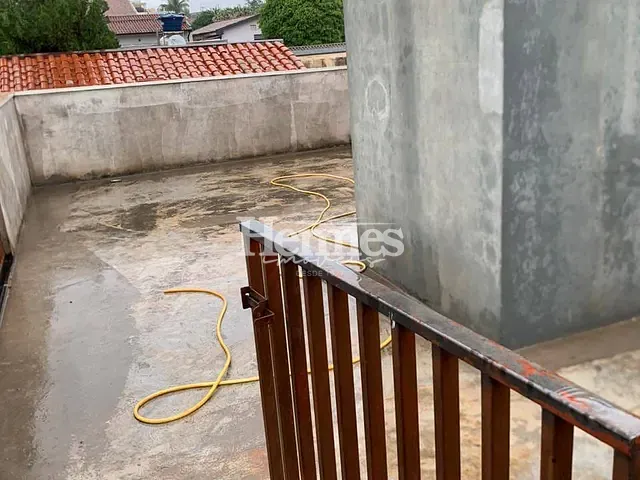 Casa com 370m² 2 quartos e 2 banheiros, à venda, no bairro Jardim Bela Vista III em Cosmópolis