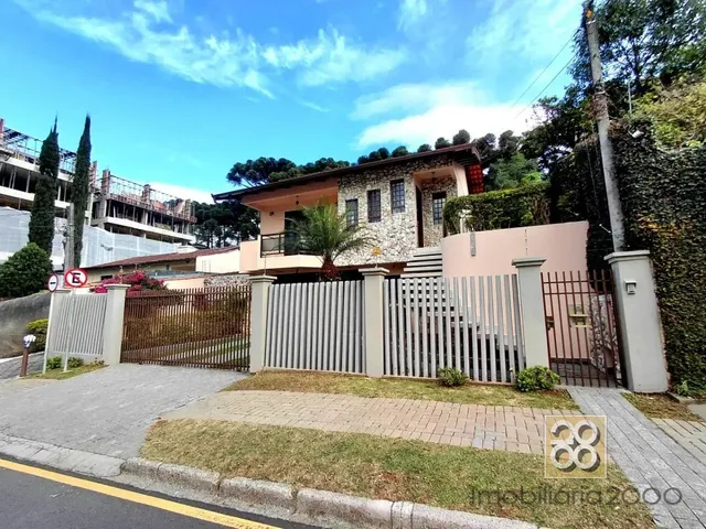Casa 3 quartos e 1 banheiro, para alugar, no bairro Mossunguê em Curitiba