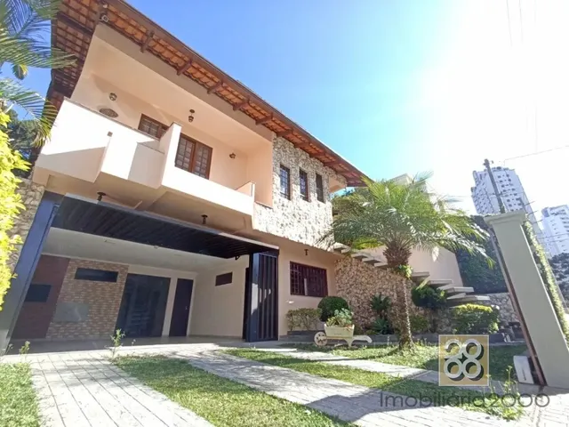 Casa 3 quartos e 1 banheiro, para alugar, no bairro Mossunguê em Curitiba