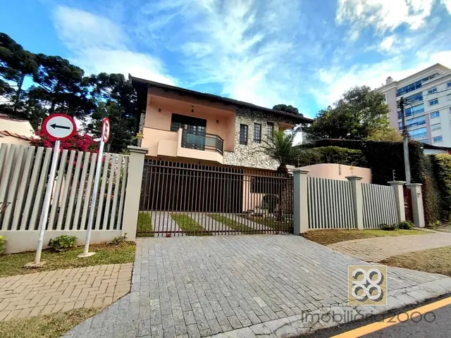 Casa 3 quartos e 1 banheiro, para alugar, no bairro Mossunguê em Curitiba