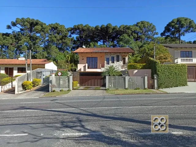 Casa 3 quartos e 1 banheiro, para alugar, no bairro Mossunguê em Curitiba