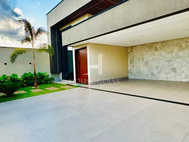 Casa com 360m² 3 quartos e 4 banheiros, à venda, no bairro Jardim Ipê em Goiânia