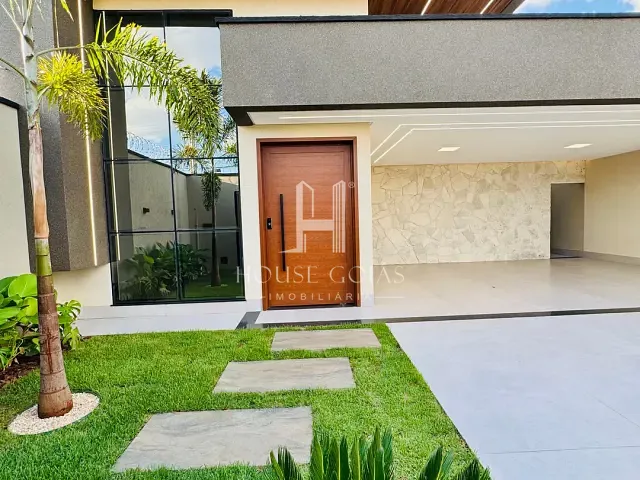 Casa com 360m² 3 quartos e 4 banheiros, à venda, no bairro Jardim Ipê em Goiânia