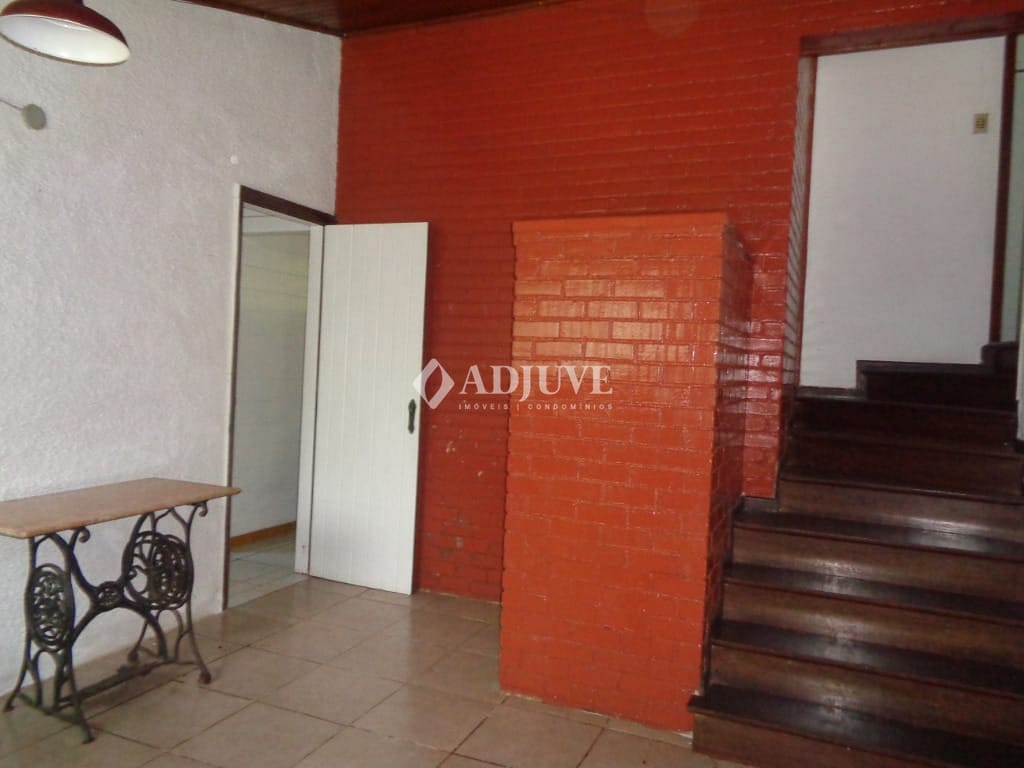 Casa à venda com 3 quartos, 200m² - Foto 5
