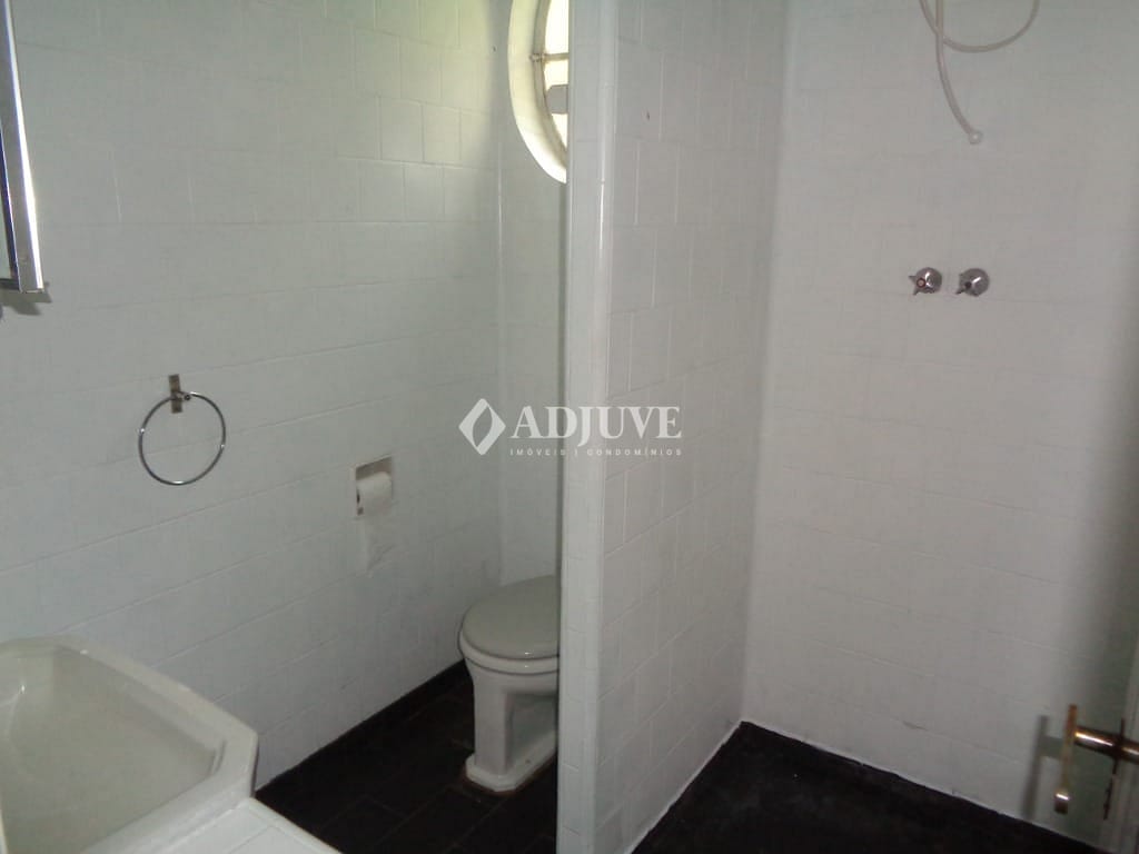 Casa à venda com 3 quartos, 200m² - Foto 11