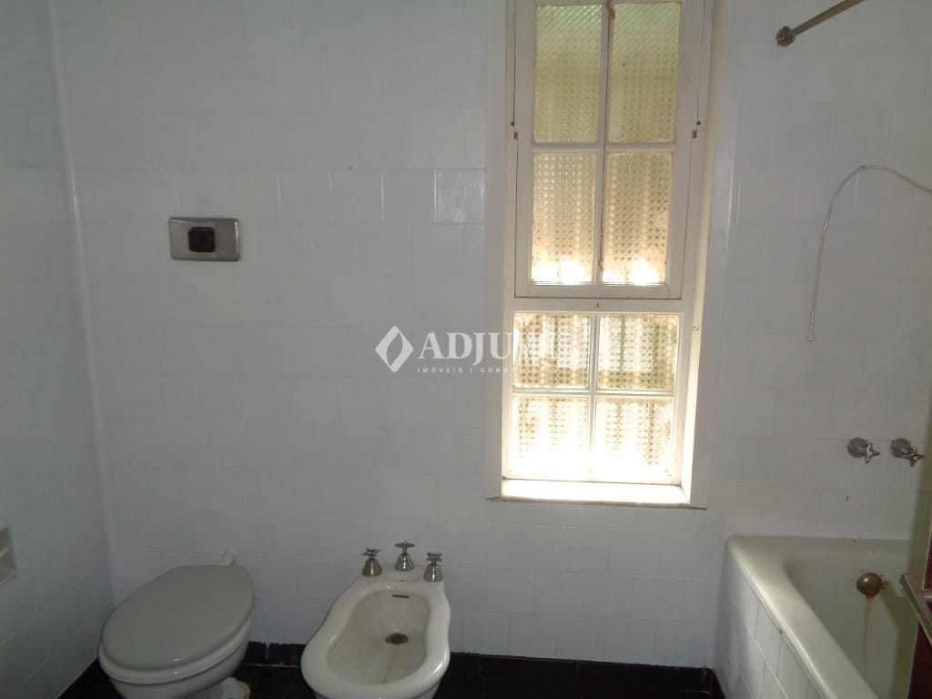 Casa à venda com 3 quartos, 200m² - Foto 13
