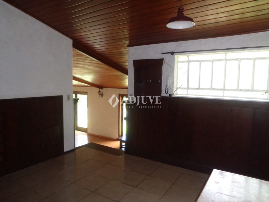 Casa à venda com 3 quartos, 200m² - Foto 6