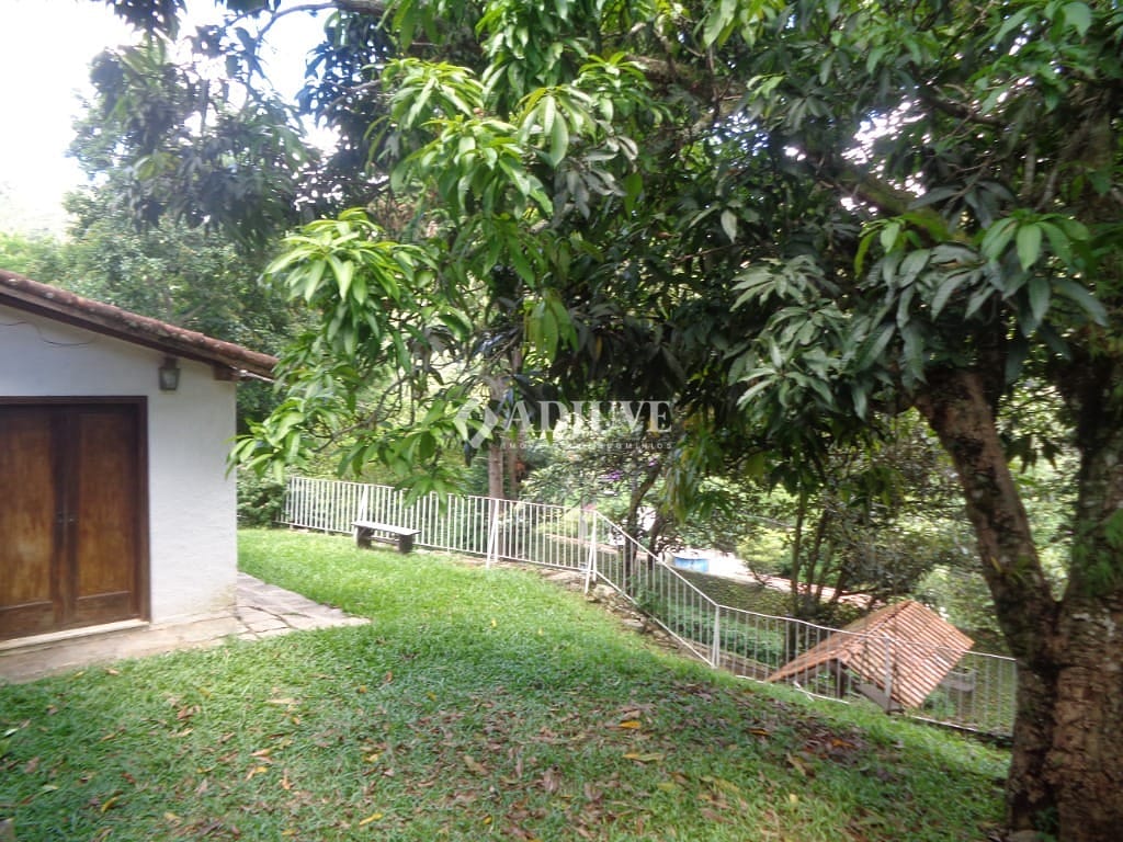 Casa à venda com 3 quartos, 200m² - Foto 19