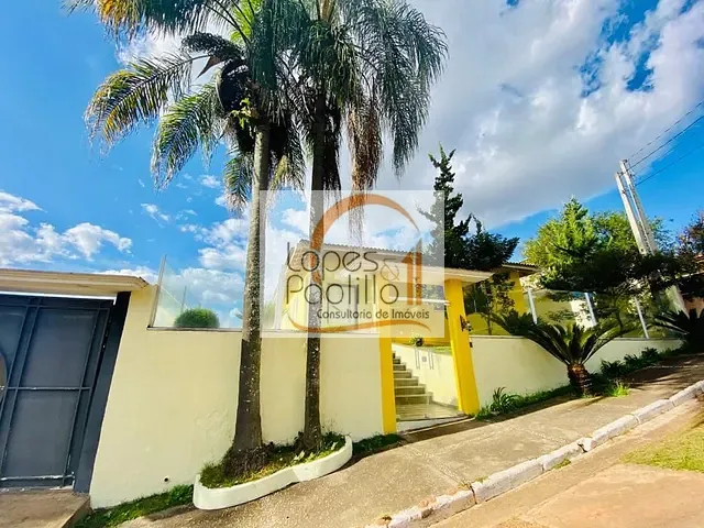 Casa com 2500m² 4 quartos e 6 banheiros, à venda, no bairro Jardim dos Pinheiros em Atibaia
