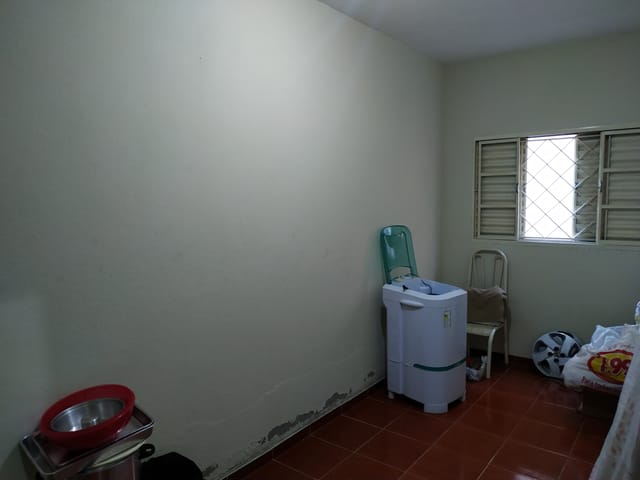 Casa com 250m² 3 quartos e 2 banheiros, à venda, no bairro Conjunto Habitacional Terra dos Ipês II (Fase II) em Pindamonhangaba