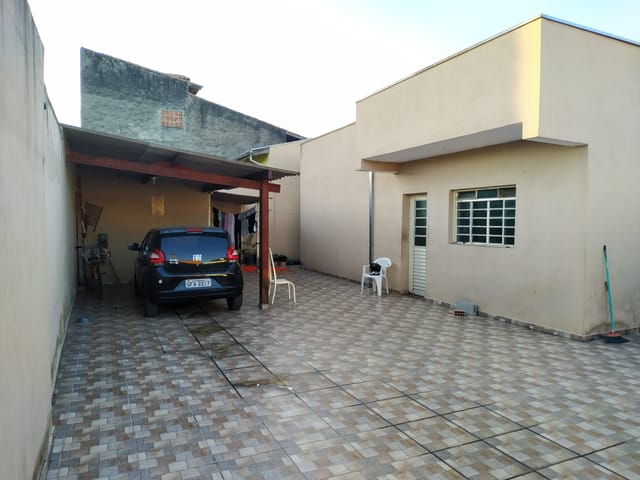 Casa com 250m² 3 quartos e 2 banheiros, à venda, no bairro Conjunto Habitacional Terra dos Ipês II (Fase II) em Pindamonhangaba