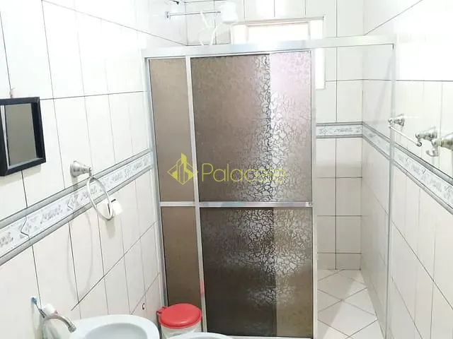 Casa com 250m² 3 quartos e 2 banheiros, à venda, no bairro Conjunto Habitacional Terra dos Ipês II (Fase II) em Pindamonhangaba