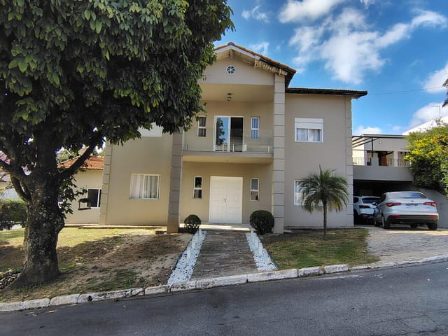 Casa com 470m² 3 quartos e 5 banheiros, à venda, no bairro Tarumã em Santana de Parnaíba