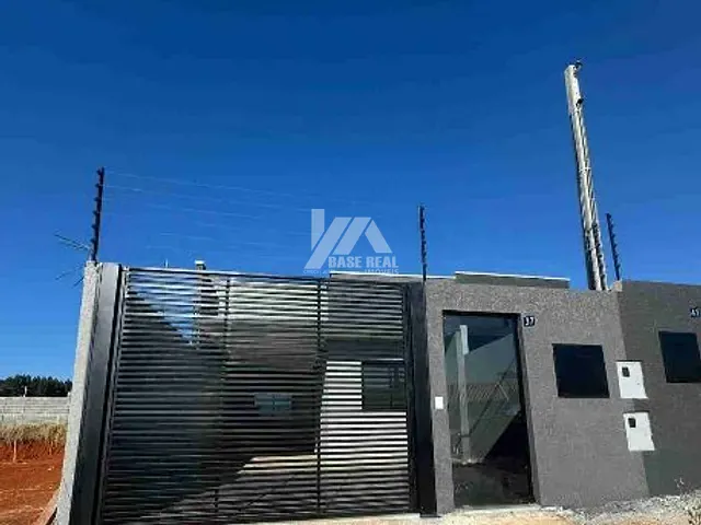 Casa 3 quartos e 2 banheiros, à venda, no bairro Cará-Cará em Ponta Grossa