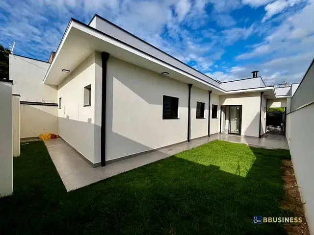 Casa 3 quartos e 3 banheiros, à venda, no bairro Bosque em Vinhedo